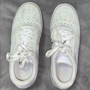 Women’s Flyknit Nike Air Force 1